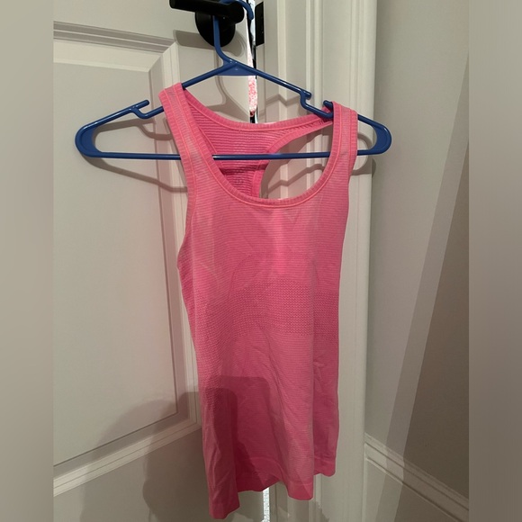 Size 2 lululemon swiftly tank top! - Picture 6 of 7